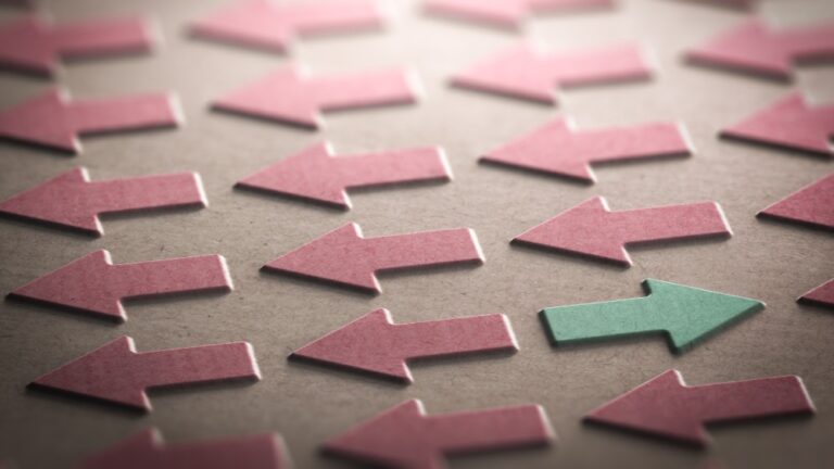 Contrarian Investors: 2 Discounted High-Yield Dividend Stocks for Passive Income