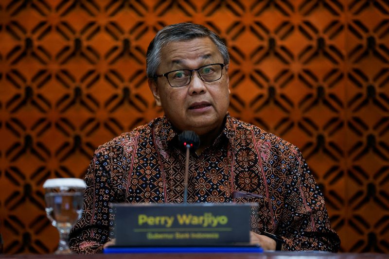 © Reuters. FILE PHOTO: Indonesia's Central Bank Governor Perry Warjiyo speaks during a press conference at the Bank Indonesia's headquarters in Jakarta, Indonesia, January 17, 2024. REUTERS/Willy Kurniawan/File Photo © Reuters. FILE PHOTO: Indonesia's Central Bank Governor Perry Warjiyo speaks during a press conference at the Bank Indonesia's headquarters in Jakarta, Indonesia, January 17, 2024. REUTERS/Willy Kurniawan/File Photo