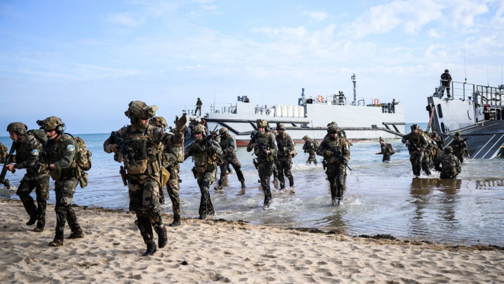 Photos show world leaders, veterans commemorating D-Day’s 80th anniversary in Normandy, France - shareandstocks.com