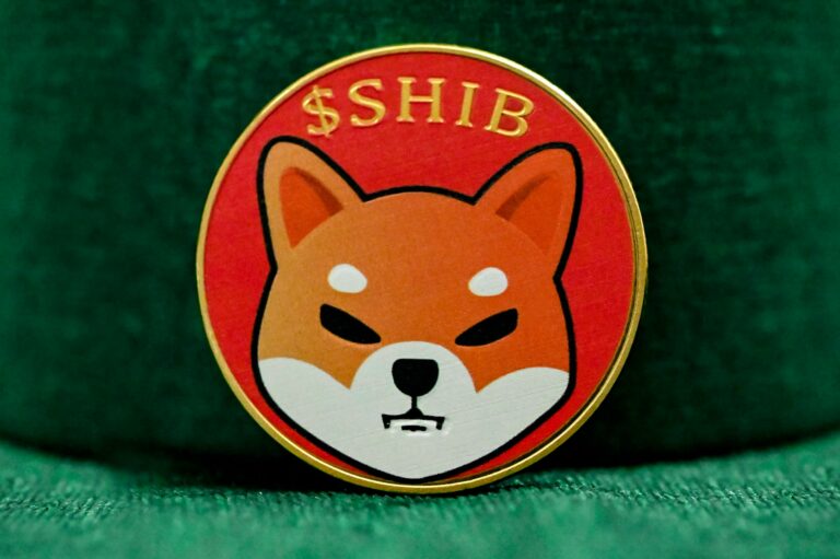 Shiba Inu Accumulation: Whale Splashes $18 Million on Billions of SHIB
