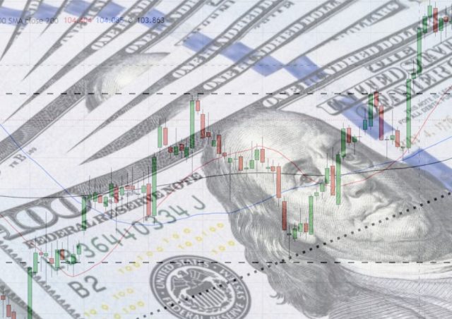 US Dollar Index Drops as Inflation Data Falls Short of Expectations • Dumb Little Man