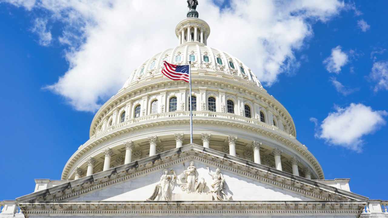 Senate Majority Leader: Bipartisan Crypto Legislation Could Pass in 2024 - shareandstocks.com