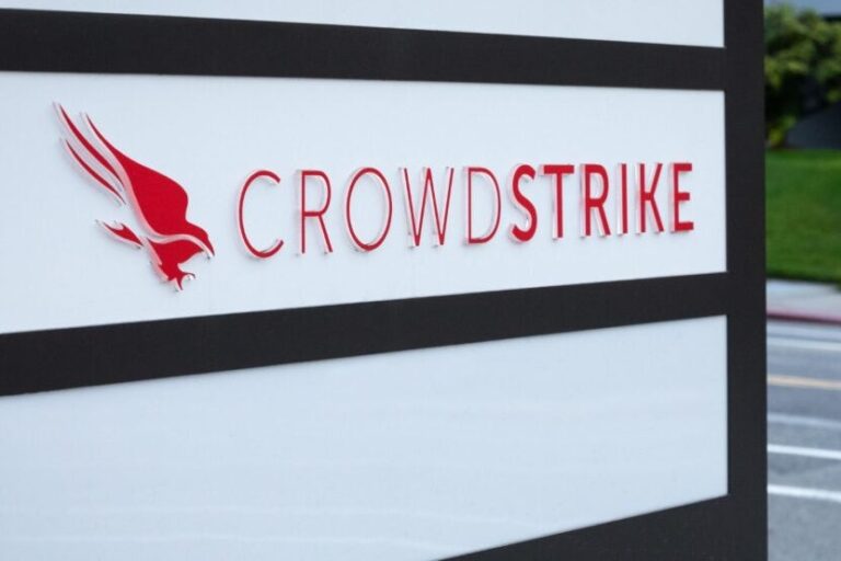 CrowdStrike President Strikes Back Against Competition Capitalizing On Global Microsoft Windows Outage: 'People Know Really Quickly Fact From…Shady Commentary' - SentinelOne (NYSE:S), CrowdStrike Holdings (NASDAQ:CRWD) - shareandstocks.com