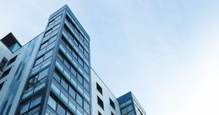 SINGAPORE REITS: BUY, HOLD OR SELL NOW?