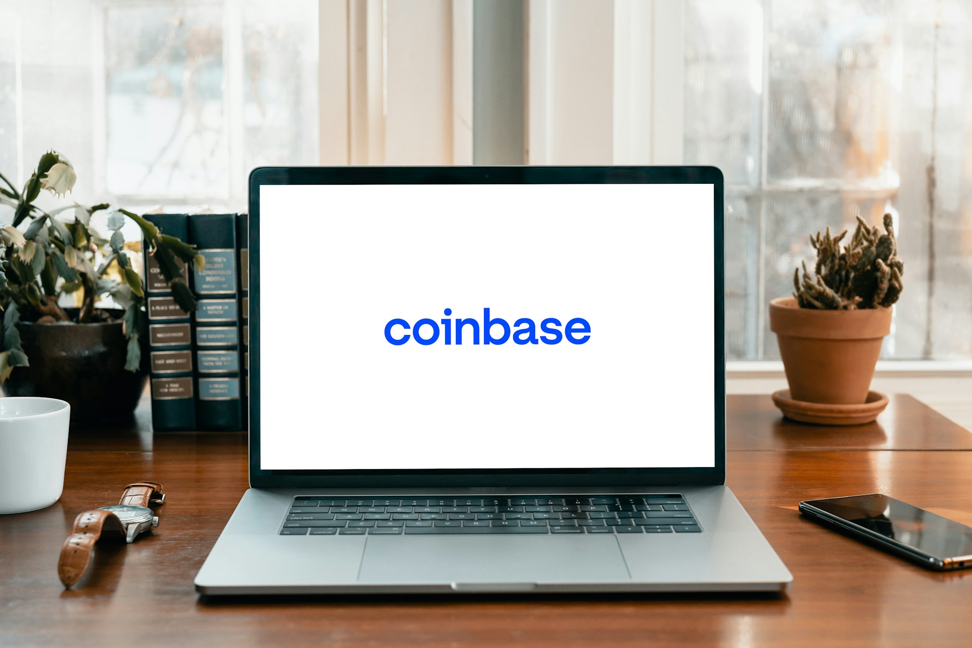 Coinbase (COIN) Shares Drop Below $200
