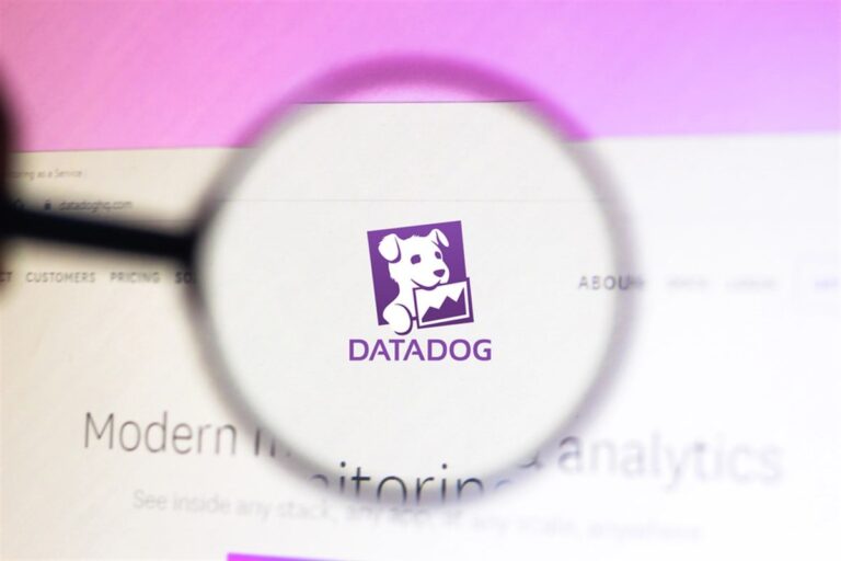 homepage of the Datadog website is displayed on the computer screen 