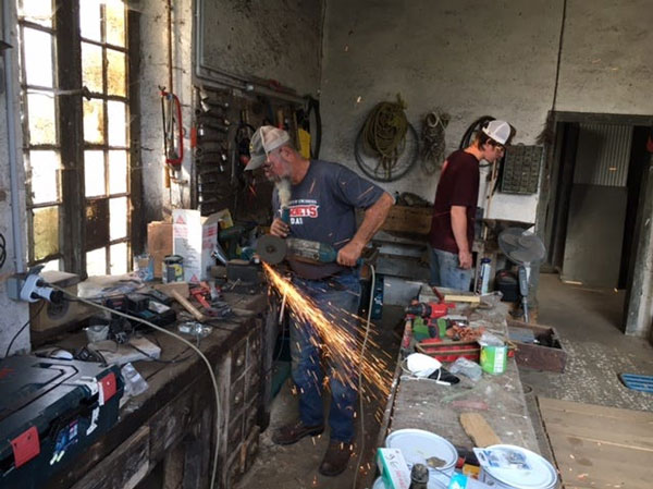 La Vie de Chateau (Chateau Life) II – Fat Tail Daily