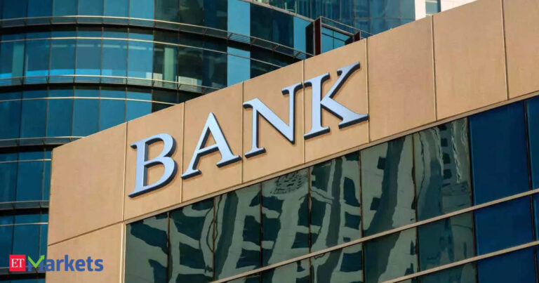 Major central banks now aligned as Powell signals Fed cuts ahead