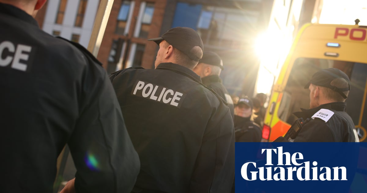 Only prosecute children over riots as last resort, says youth justice chair