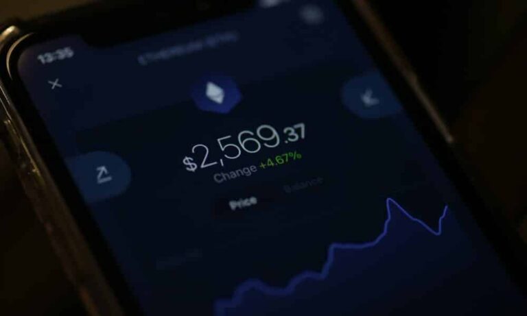 Uniswap Labs to pay a fine to CFTC for illegally offering crypto derivatives trading