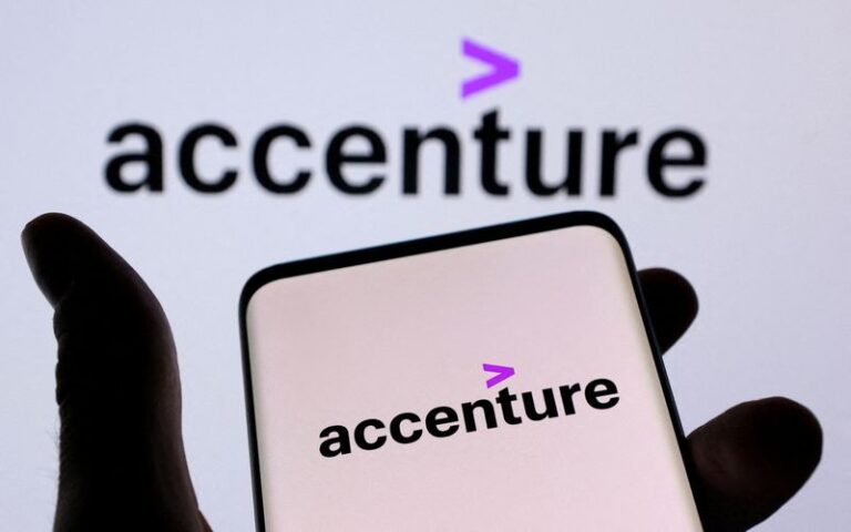&copy; Reuters Accenture earnings beat by $0.01, revenue topped estimates