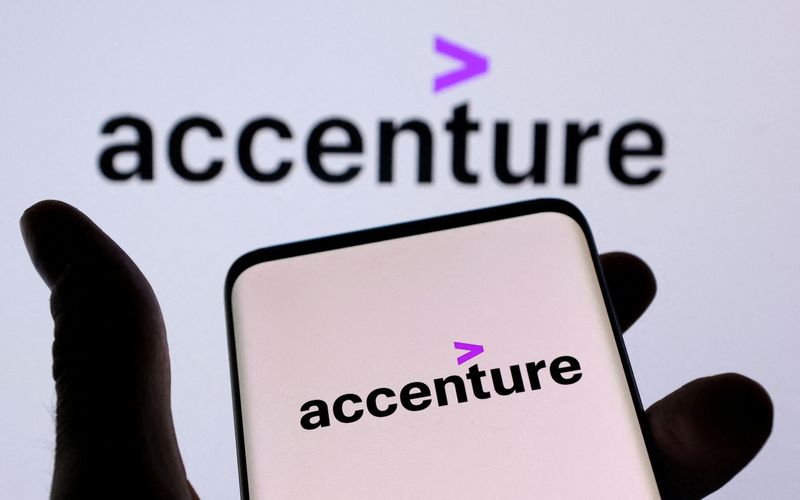 &copy; Reuters Accenture earnings beat by $0.01, revenue topped estimates