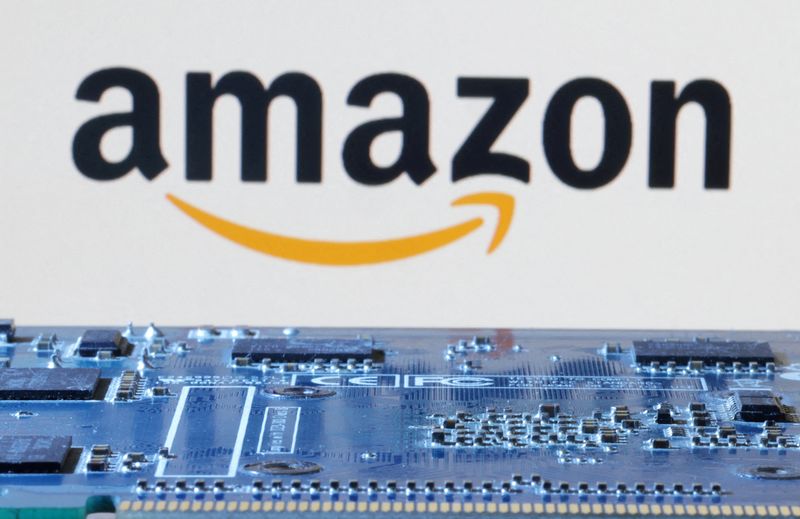 © Reuters. FILE PHOTO: Amazon logo is seen near computer motherboard in this illustration taken January 8, 2024. REUTERS/Dado Ruvic/Illustration/File Photo © Reuters. FILE PHOTO: Amazon logo is seen near computer motherboard in this illustration taken January 8, 2024. REUTERS/Dado Ruvic/Illustration/File Photo