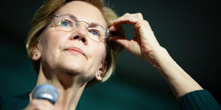 Bitcoin Critic Elizabeth Warren Urges Fed Chair to Make Massive Rate Cut - Decrypt