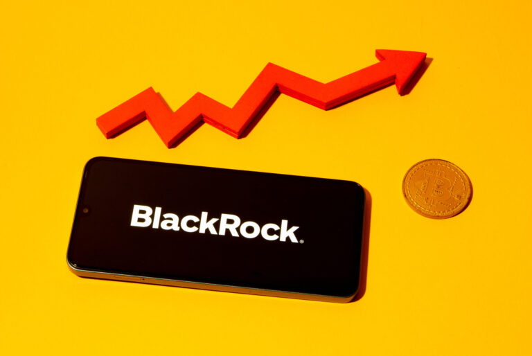 BlackRock Cautious on Fed Cuts Amid Inflation, Despite Rising Crypto ETF Investments