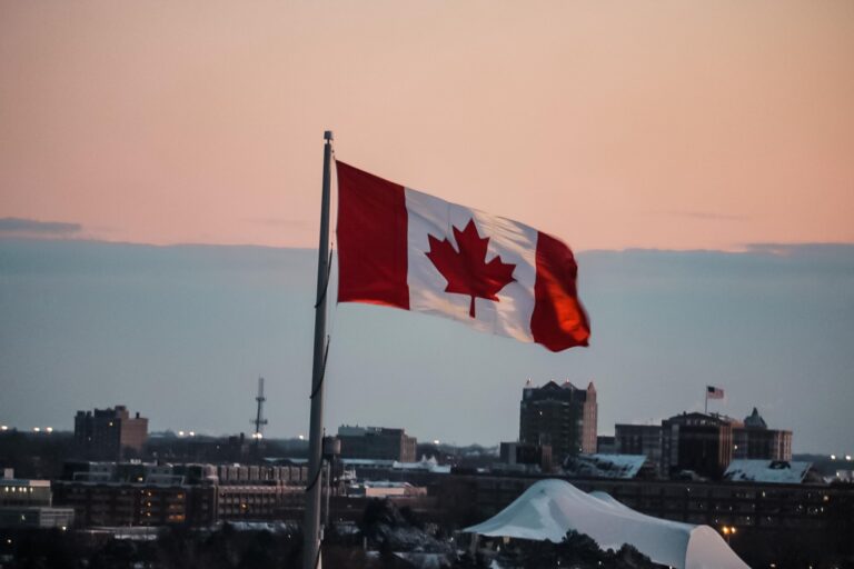 Canada’s Central Bank Puts on Hold Plans for a Digital Dollar - BitRss - Crypto World News