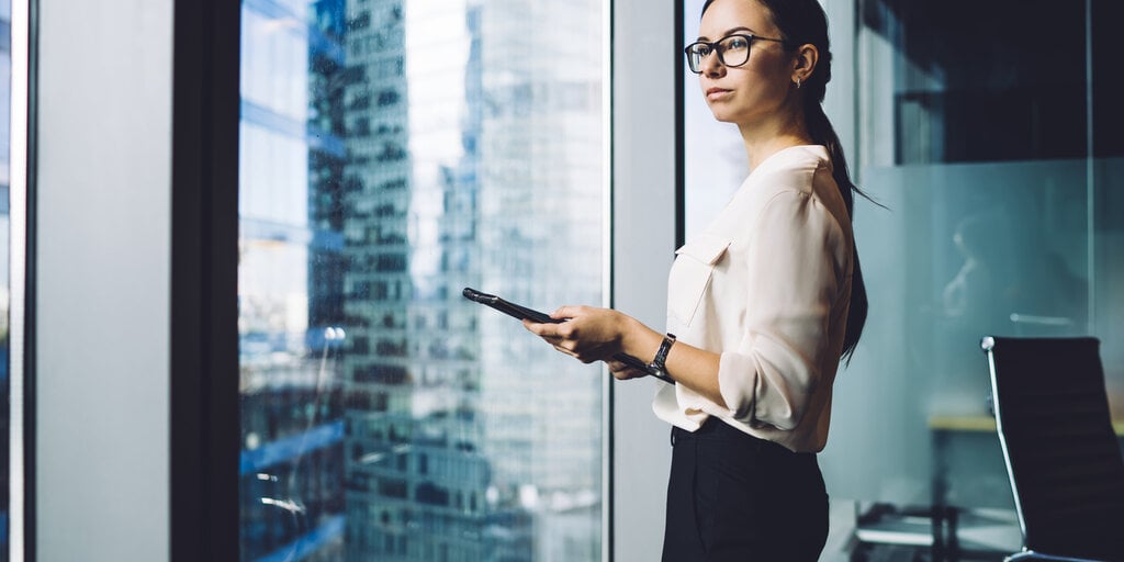 Fewer Women Own Crypto Than Men, But They HODL Just as Well: Report - Decrypt