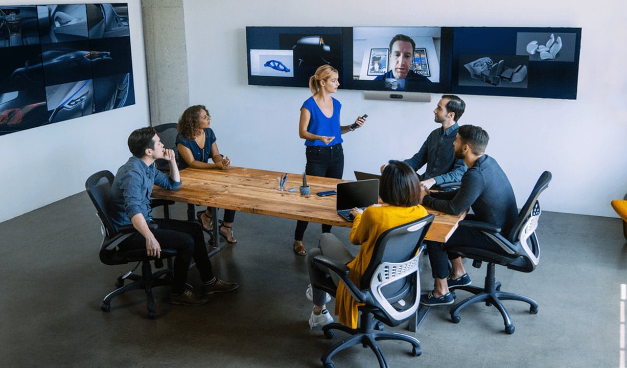 Oblong Stock Back on Track! Nasdaq Compliance Restored - What's the Forecast? 🔮