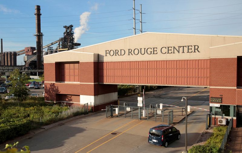 © Reuters. FILE PHOTO: An entrance to the Ford Rouge Center is seen during the 100-year celebration of the Ford River Rouge Complex in Dearborn, Michigan U.S. September 27, 2018. REUTERS/Rebecca Cook/File Photo © Reuters. FILE PHOTO: An entrance to the Ford Rouge Center is seen during the 100-year celebration of the Ford River Rouge Complex in Dearborn, Michigan U.S. September 27, 2018. REUTERS/Rebecca Cook/File Photo