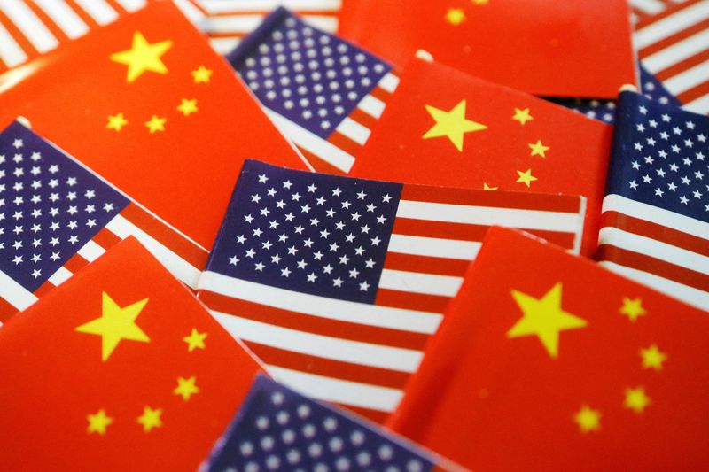 © Reuters. FILE PHOTO: Flags of U.S. and China are seen in this illustration picture taken August 2, 2022. REUTERS/Florence Lo/Illustration/File Photo © Reuters. FILE PHOTO: Flags of U.S. and China are seen in this illustration picture taken August 2, 2022. REUTERS/Florence Lo/Illustration/File Photo