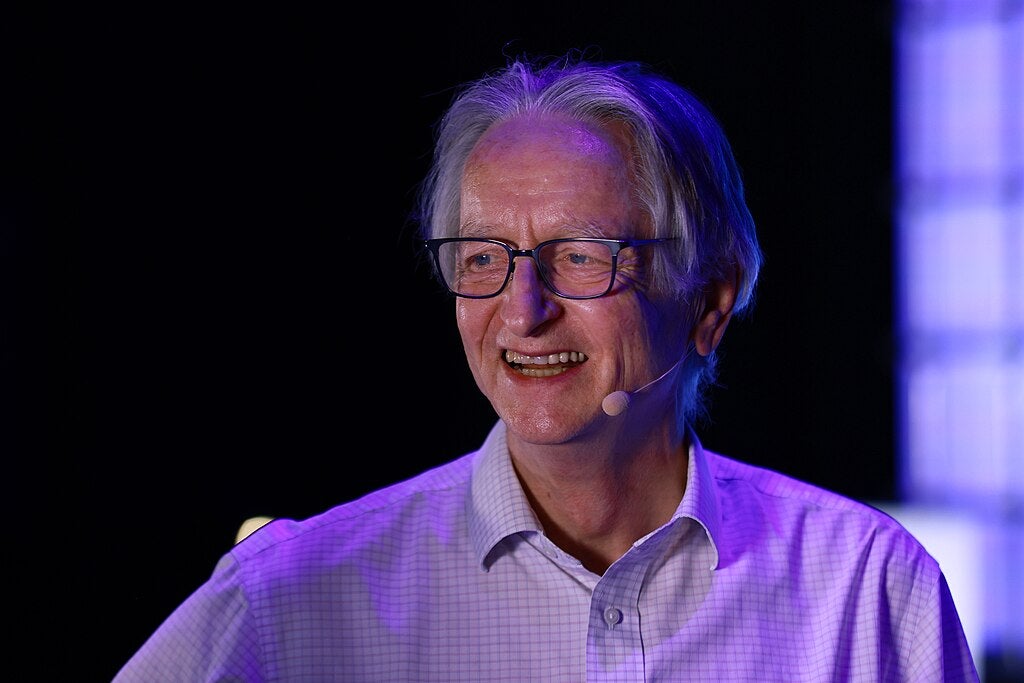 AI Godfather Geoffrey Hinton Wins Nobel Prize For Artificial Intelligence Work: 'Work Has Already Been Of The Greatest Benefit' - Alphabet (NASDAQ:GOOG), Alphabet (NASDAQ:GOOGL) - shareandstocks.com