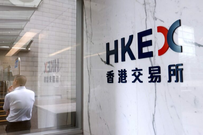 Hong Kong regulators set to fast-track company listings - shareandstocks.com