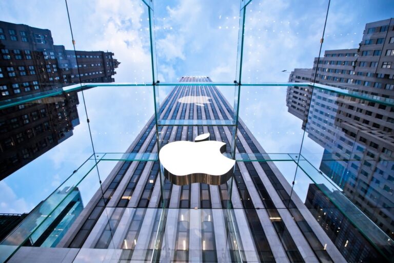 Apple Q4 Earnings: Revenue Beat, EPS Beat, Installed Base Hits New Highs, iPhone Sales Rise As Apple Intelligence 'Supercharges' Product Lineup - shareandstocks.com