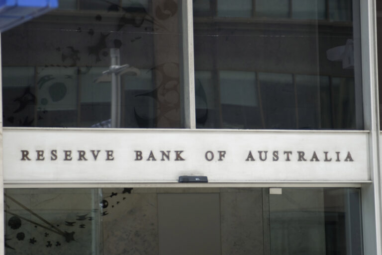 Australian dollar extends losses, Fed minutes loom - MarketPulse