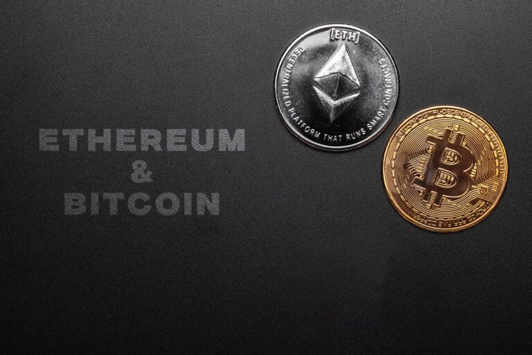 Bitcoin and Ethereum: Bitcoin drops to new low on Thursday