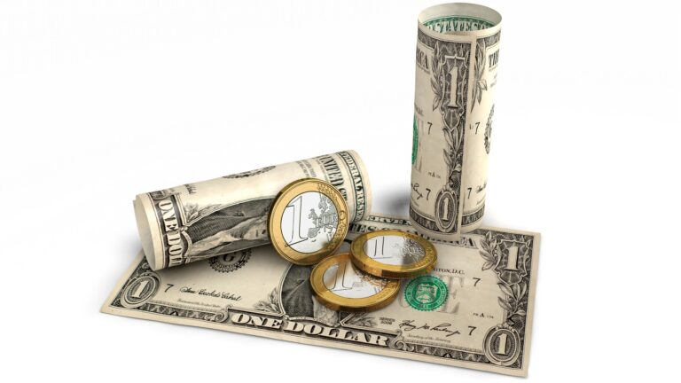 EUR/USD shrugs after Lagarde says disinflation on the right track - MarketPulse