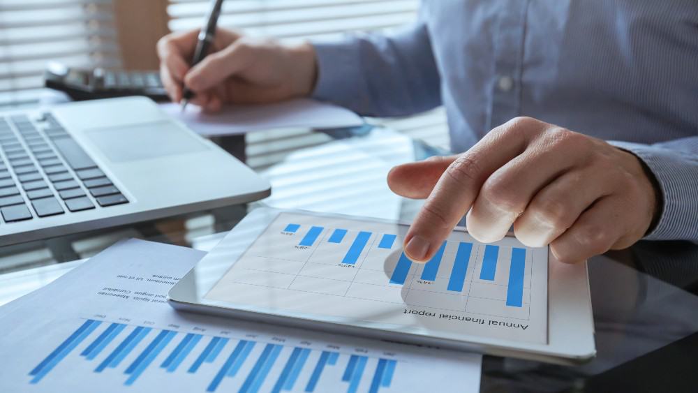 Lock In a 7 Percent Dividend Yield With This Royalty Stock