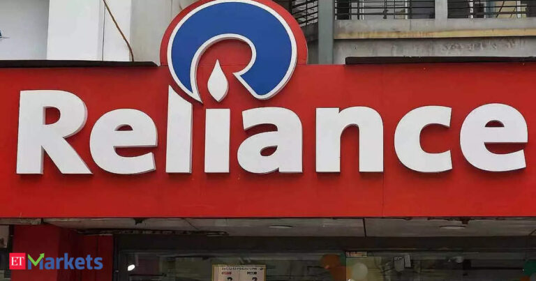 Reliance Retail sees 3.5% revenue decline amid weak demand in fashion