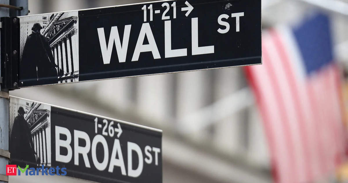 US stocks slip as investors await job openings data