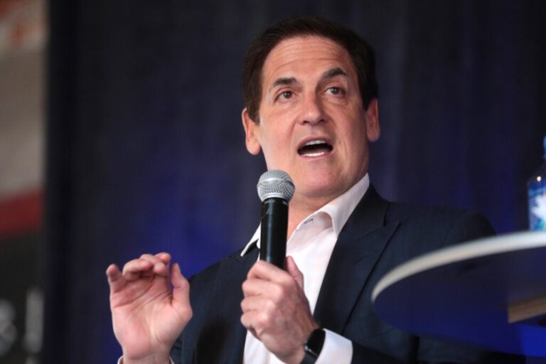 Mark Cuban Planned To Retire By Age 35: He Says There's Only One Reason He Didn't - shareandstocks.com