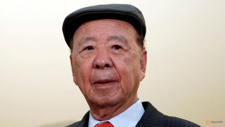Hong Kong construction titan turned Macao casino boss Lui Che Woo dies aged 95 - shareandstocks.com