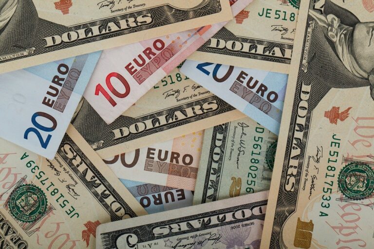 Euro shrugs after eurozone inflation rises - MarketPulse