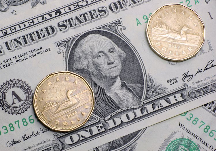 USD/CAD corrects after US NFP, remains well-supported above 1.3900
