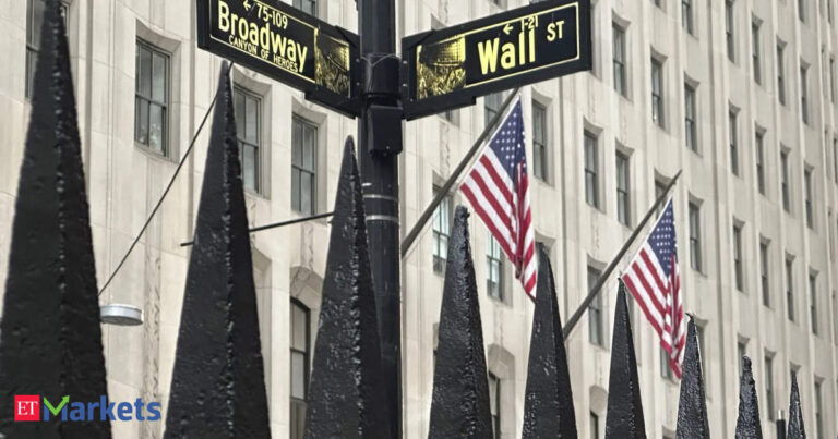 Wall Street drops at the open after Powell dents rate-cut hopes