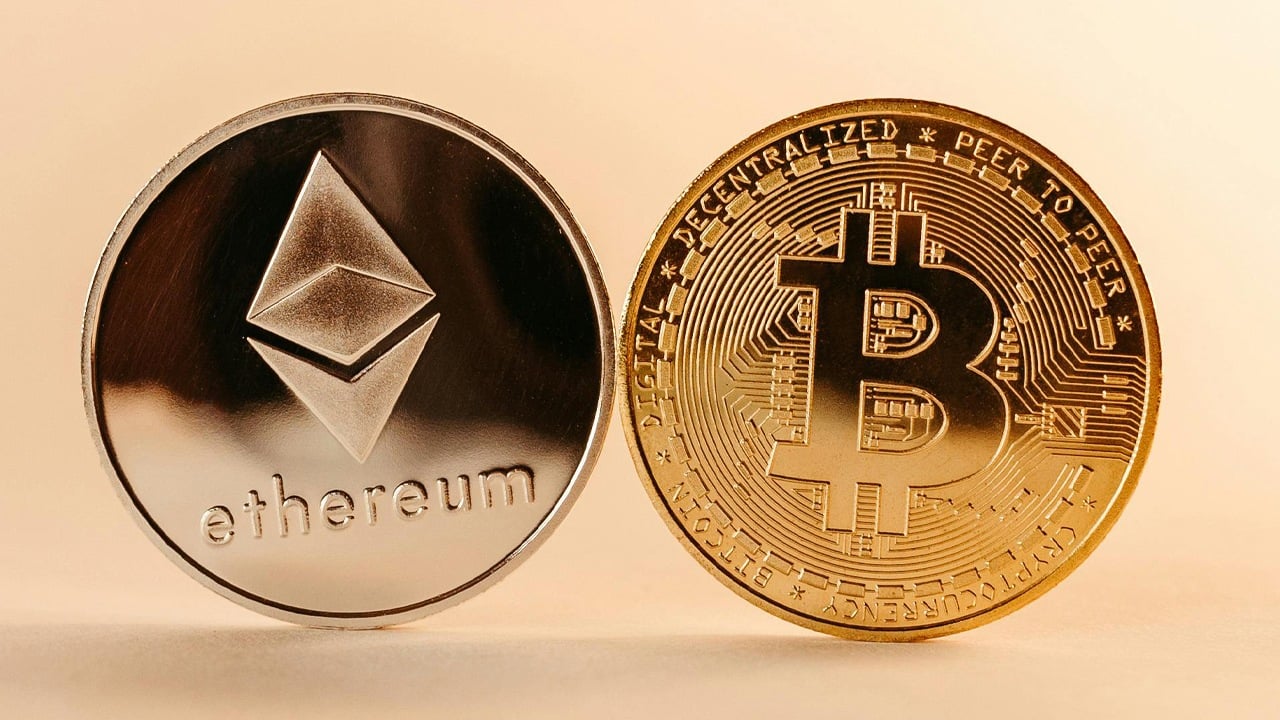 Bitcoin Reclaims the $100K Zone, Ethereum Surpasses $4K  – Market Updates Bitcoin News