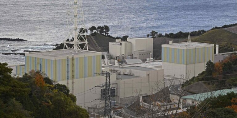 Nuclear reactor in western Japan restarted for first time since 2012 - shareandstocks.com