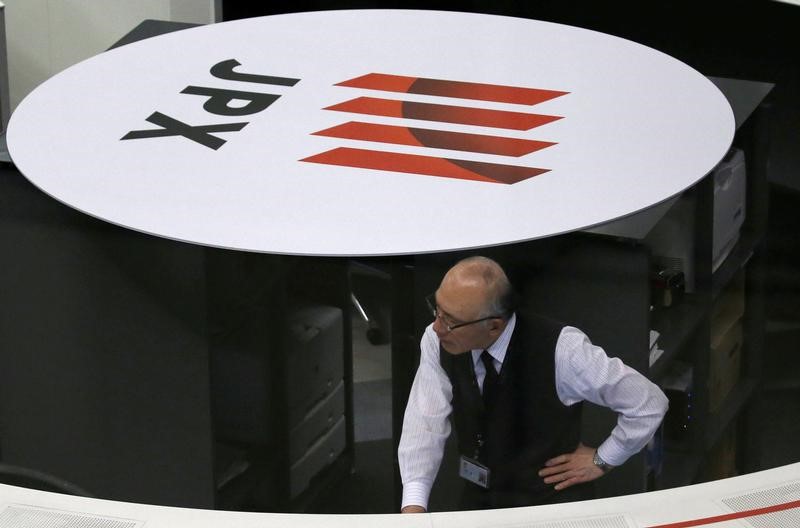 &copy; Reuters.  Japan stocks higher at close of trade; Nikkei 225 up 0.55%