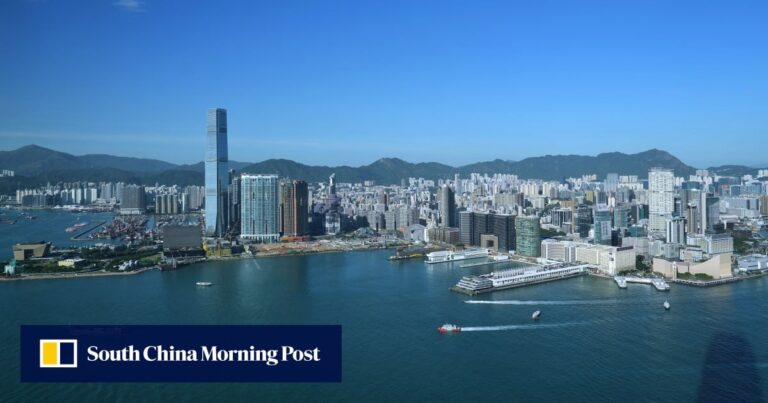 Hong Kong stocks fall after China’s economic policy meeting underwhelms - shareandstocks.com