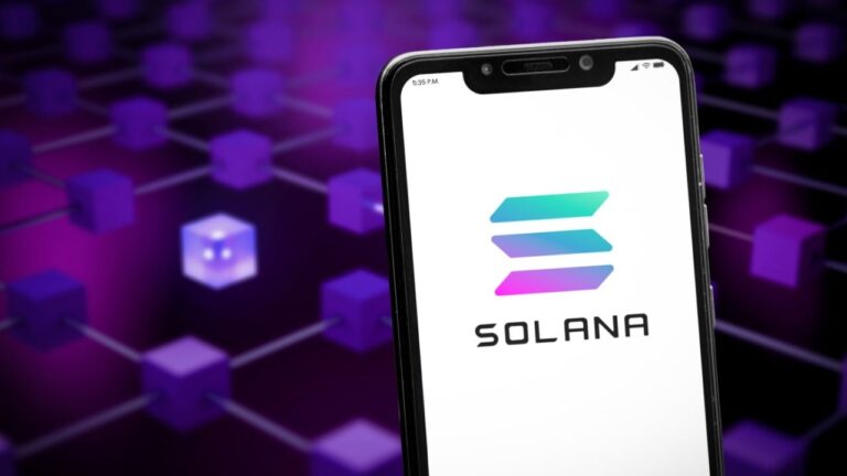 Solana's Dapps Revenue Hits Record $365 Million – Finance Bitcoin News