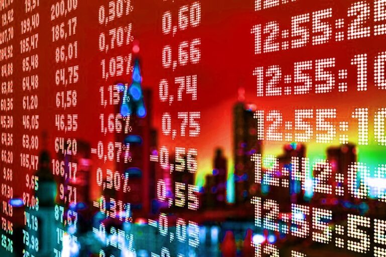 COT Stock Market Charts: Speculator Bets led by S&P500 & Russell-2000