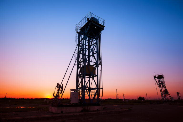 Oil: Forming the Bottom - Action Forex