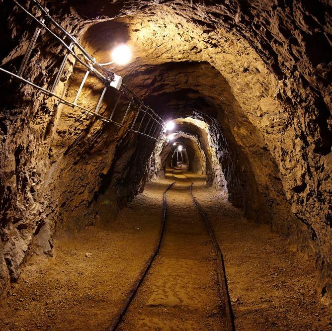 Three Things Precious Metals Investors Should Focus on For 2025 - Fat Tail Daily