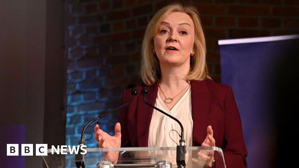 Liz Truss legal threat to Starmer over claim she crashed economy - shareandstocks.com