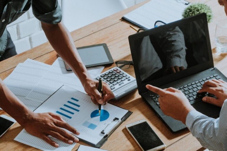 Textron Analysts Slash Their Forecasts After Weak Revenue - shareandstocks.com