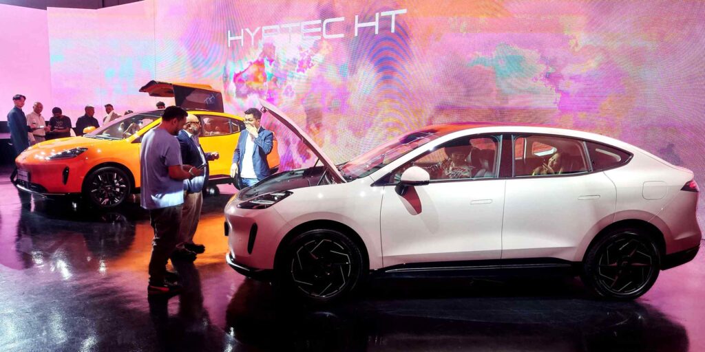 Chinese EV makers push for luxury models in Southeast Asia - shareandstocks.com