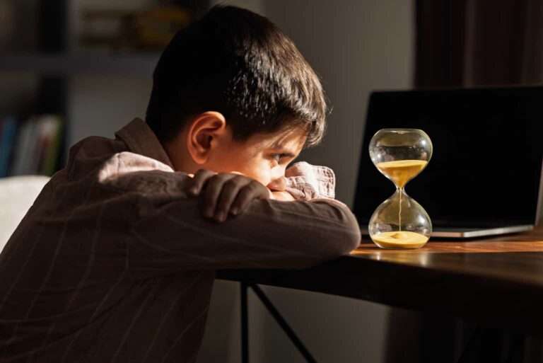 Applied Digital Q2: Continuous Delays In Signing Customer Is Disappointing (NASDAQ:APLD)